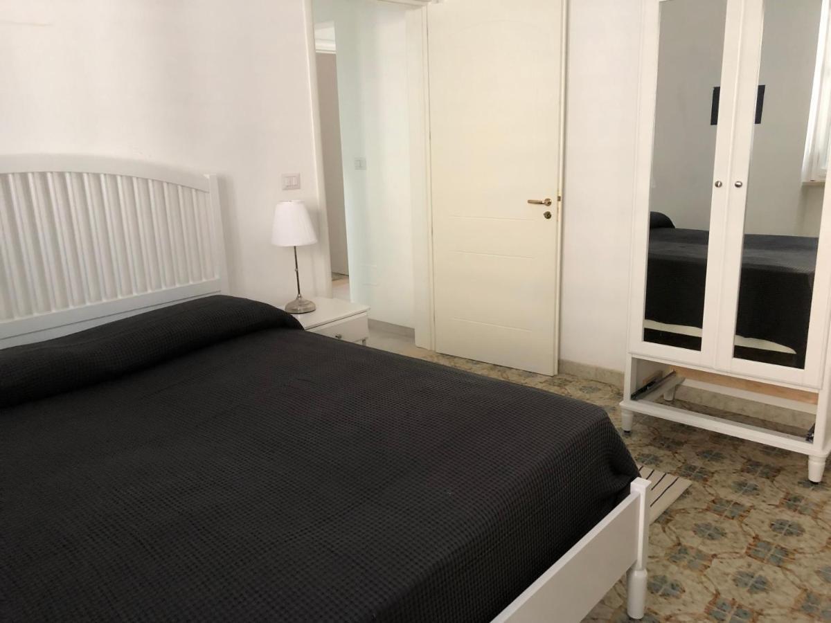 Casa Direttamente Sul Mare 1 Villa Marina di Mancaversa Luaran gambar
