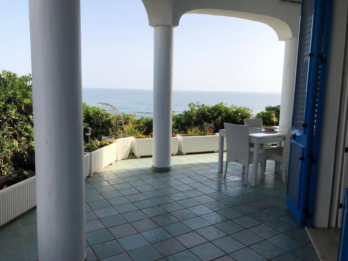 Casa Direttamente Sul Mare 1 Villa Marina di Mancaversa Luaran gambar